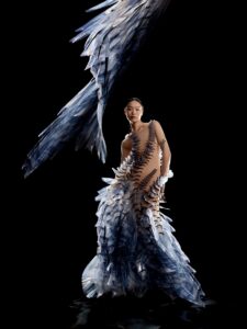 sensory.seas .irisvanherpen - Fashion & the sea : A dive into Iris Van Herpen's coastal collection - Pearls Magazine