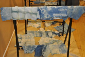 Indigo - "Ce qui se trame" : réparer et transformer, entre France et Inde - Pearls Magazine Indigo - "Ce qui se trame" : réparer et transformer, entre France et Inde - Pearls Magazine