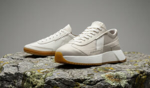 SOLK Fade 101 Fade 201 Ivory - The biocircular ritual of Solk - Pearls Magazine SOLK Fade 101 Fade 201 Ivory - The biocircular ritual of Solk - Pearls Magazine