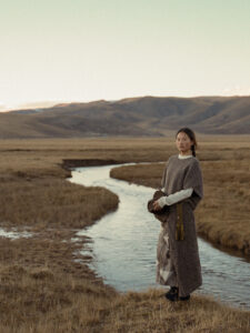 Yitsohima - Yitso Hima : jewelry, memory, and the Tibetan landscape - Pearls Magazine Yitsohima - Yitso Hima : jewelry, memory, and the Tibetan landscape - Pearls Magazine