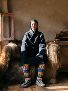 yak wool.yitsohima - Yitso Hima : jewelry, memory, and the Tibetan landscape - Pearls Magazine yak wool.yitsohima - Yitso Hima : jewelry, memory, and the Tibetan landscape - Pearls Magazine